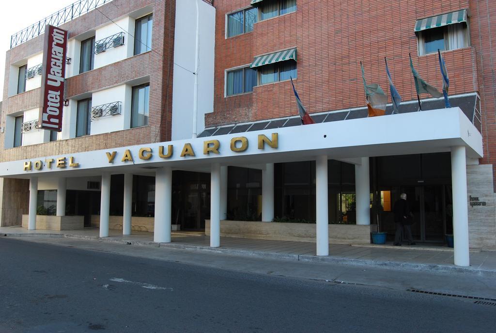 Hotel Yaguaron San Nicolas de los Arroyos Exterior photo